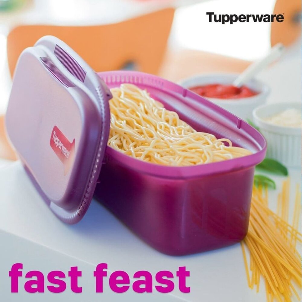 NIP Tupperware Microwave Pasta Maker - Picture 7 of 10